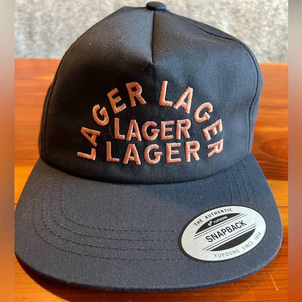 Halfway Crooks brewery Lager Lager Snapback Dad cap/hat